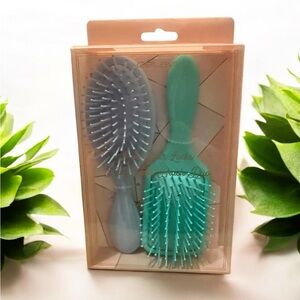 New Celavi love your locks mini hair brush duo